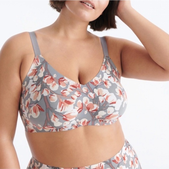 knix Other - KNIX padded V-neck bra thin strap in winter gardenia floral gray lightweight 3